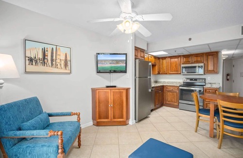 Ormond Beach Apartment | Tropic Sun Towers - 1 Bedroom