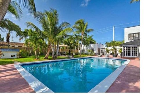 Boynton Beach House | Tropical 7BR Mini-Resort w/Pool - Near Beach