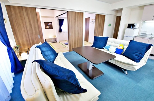 Ginowan Apartment | Tropical beach Many popular spots Up to 9 people/Ginowan Okinawa