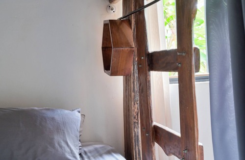 Playa Hermosa Hostel | Tropical Camas