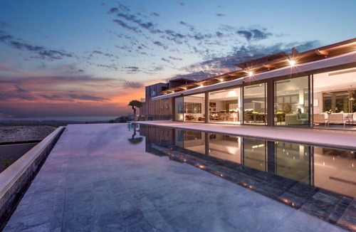 Choeng Thale Villa | Tropical Castle Villa Phuket