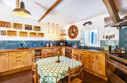 Le Fleix House | Tropical Escape in Dordogne