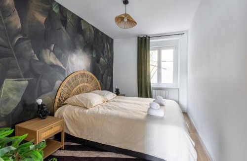 Mulhouse Apartment | Tropical