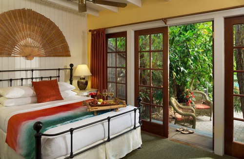 Downtown Bed & Breakfast | Tropical Inn