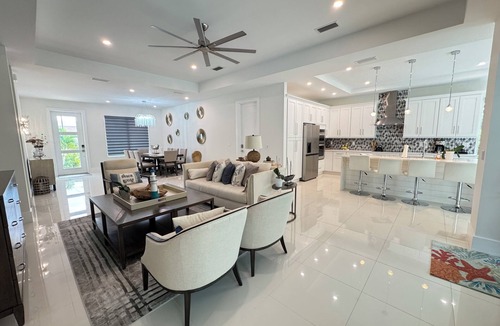 Central Naples House | Tropical Oasis! New Construction! In the Heart of Naples! PET FRIENDLY!