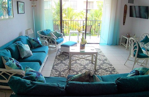 Williams Town Condo | Tropical Oasis: Ocean View ~ Pool & Bar ~ Family-Friendly