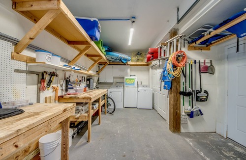 Matlacha House | Tropical Oasis Pool Kayak Bikes fish from dock
