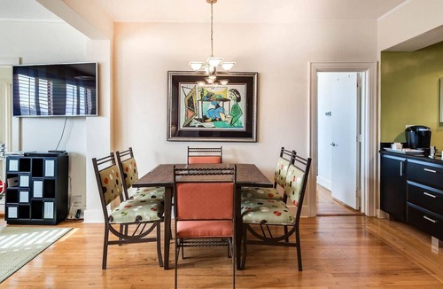 Palm Beach Condo | Tropical Ocean View of Palm Beach