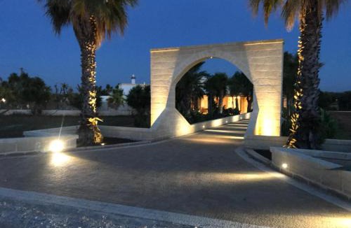 L'Assunta Villa | Tropical Palm Villa
