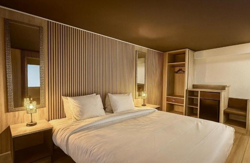 Clearwater Hotel | Tropical Palms Hotel