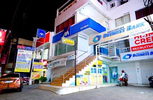 Puerto Princesa City Centre Apartment | Tropical Retreat: Palawan Studio