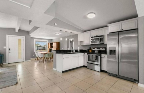 Tampa House | Tropical Serenity | Poolside Paradise