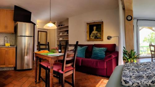 Orgiva Apartment | Tropical Studio