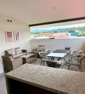 Desamparados Apartment | Tropical Sunshine