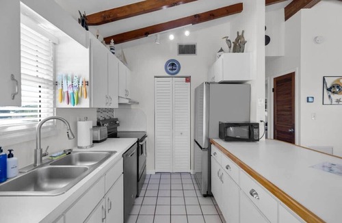 Key Colony Beach House | Tropical Therapy