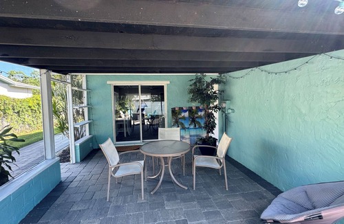 Anona House | Tropical Tides Paradise - 5 Min.'s to 3 Top-Rated Beaches + Newly Renovated