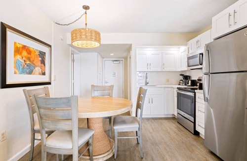Lower Matecumbe Beach Condo | Tropical Tranquility: Oceanview 1BR Suite on the Island