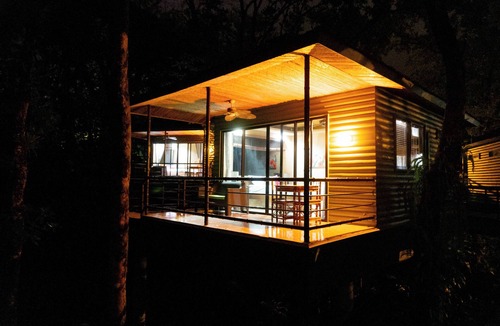 Ojochal Villa | Tropical Treehouse Villa Retreat with jungle views!