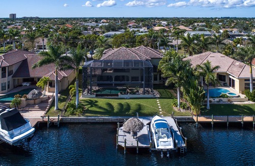 Eight Lakes Villa | Tropical Waterfront Paradise, Spacious Villa with Direct Gulf Access
