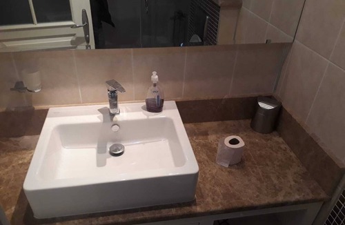 Kemer Mahallesi Apartment | Tropicana H3 , Spacious 2 bed floor home that comfortably sleeps 4 plus sofa