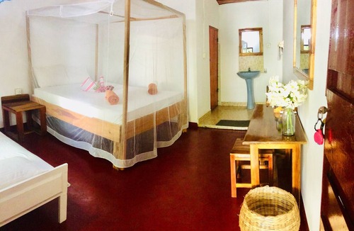 Pottuvil Division 2 Bed & Breakfast | Tropicana homestay