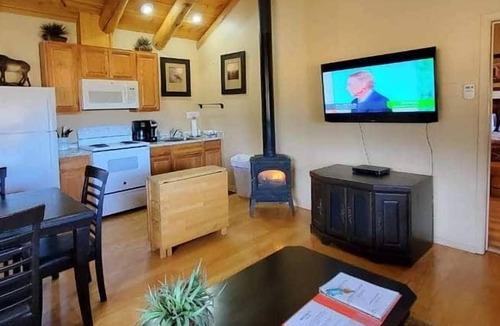 Greer Apartment | Trout Haven Suite #258