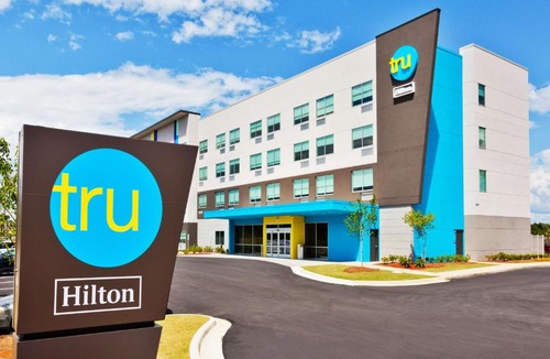 Auburn Hotel | Tru by Hilton Auburn