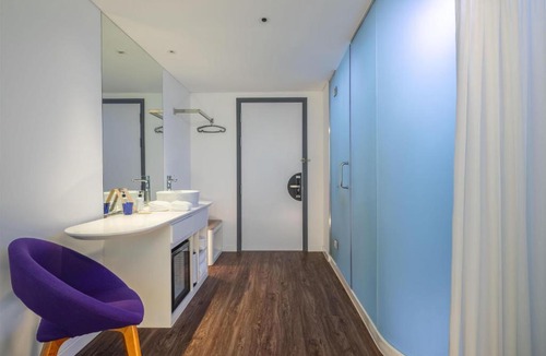 Bac Giang Hotel | Tru by Hilton Bac Giang City Centre
