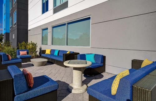 Concord Hotel | Tru By Hilton Concord, Nh