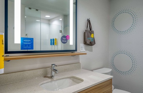 Indianapolis Hotel | Tru By Hilton Indianapolis Lawrence, In