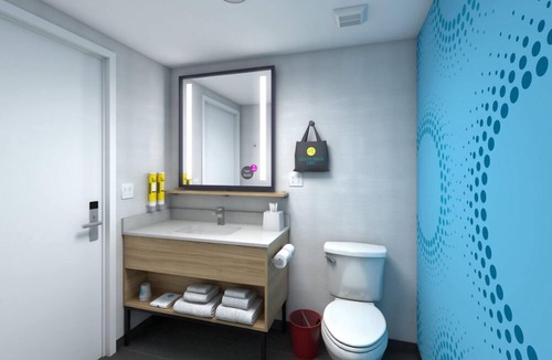 Madison Hotel | Tru By Hilton Madison East