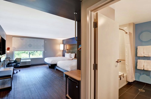 Mechanicstown Hotel | Tru by Hilton Middletown