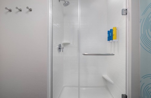 Oshkosh Hotel | Tru By Hilton Oshkosh