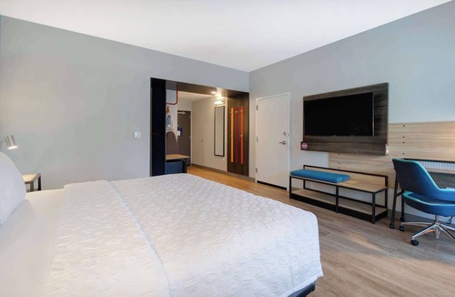 Wake Forest Hotel | TRU BY Hilton Wake Forest Raleigh North