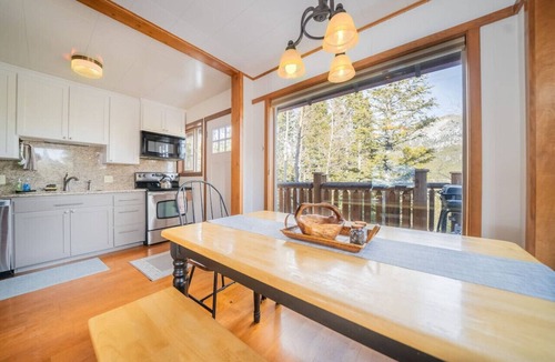 Estes Park Cabin | True Secluded Cabin In The Woods. Creek & Wildlife