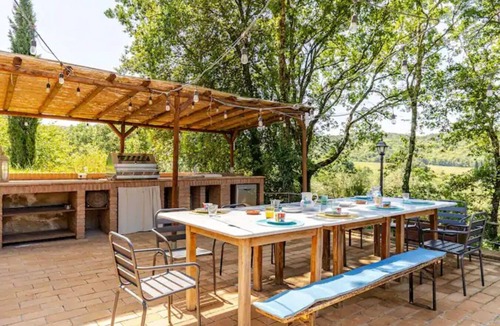 Simignano Villa | True Tuscany Siena! EntireProperty in exclusive 20P Fenced Pool A/C HotTub WiFi