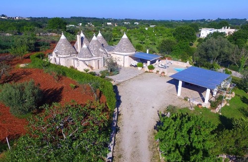 Ostuni House | Trulli in Valle d'Itra with Pool and Views