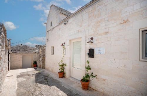 Alberobello House | Trulli Lithos Suite