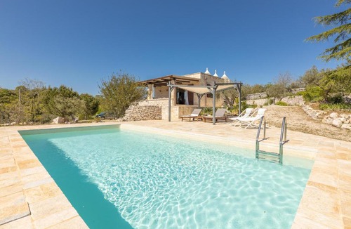 Putignano Villa | Trulli Oasis