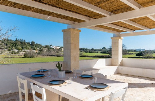 Ostuni Villa | Trullo La Dolina con Piscina by Wonderful Italy