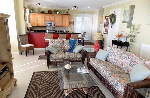 Islamorada House | Truly OceanFRONT-BestPanoramicOceanViews-VLgDecks-QuietestLocation-AvailableSlip