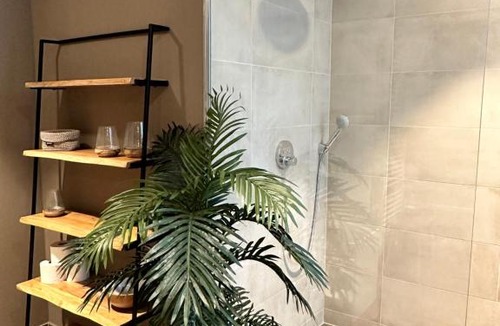 Bahnhofs- und Bismarckviertel Apartment | TrulyAugsburg — Spacious, Modern & Bright
