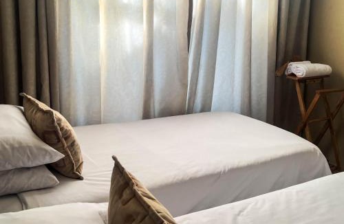 Mkhuhlu Apartment | Tshamani self catering