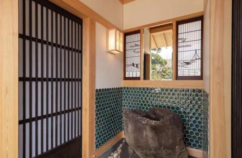 Kozaki Apartment | Tsubaki House