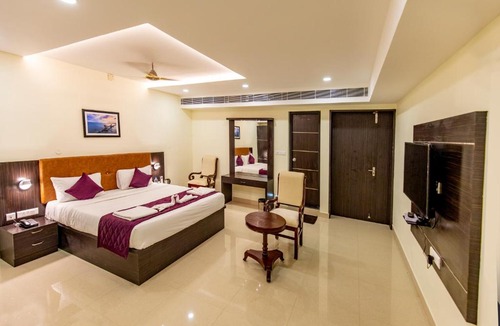 Periyakulam Hotel | TTK Residency