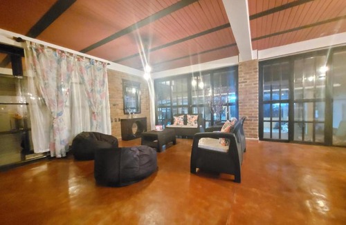 Darien House | Tu Escapada Ideal con Río Privado