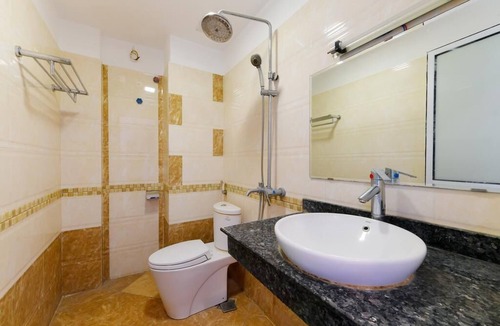 Dong Anh Hotel | Tuan Tu Hotel