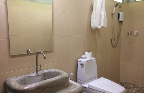 Lam Kaen Hotel | Tuaprodhome