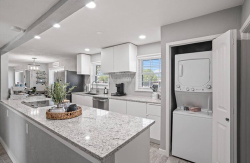 Samos House | Tucson Oasis by Rather Be Properties