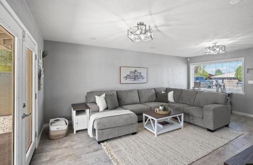 Samos House | Tucson Oasis by Rather Be Properties